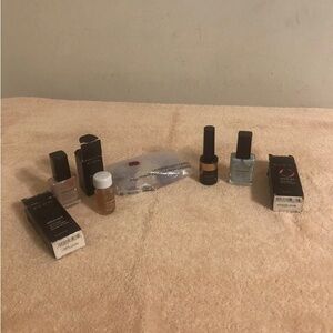Lot of 5 Avon Nail Polish Cuticle Scrub & Pumice Stone NOS